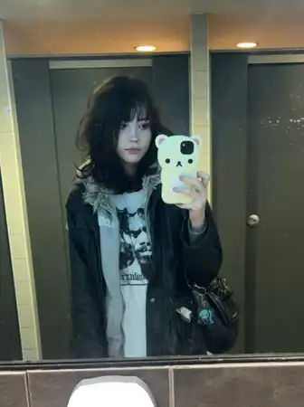 HBXl_MSWYAA-BLg.webp